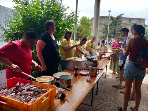 Un petit creux ? Les bénévoles sont là !